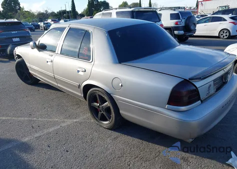 2004 Mercury Marauder z USA, uszkodzony, nr VIN 2MEHM79VX4X681868